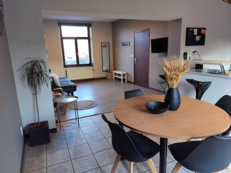 Co-locatie 95 m² in Namen Salzinnes / Bas prés